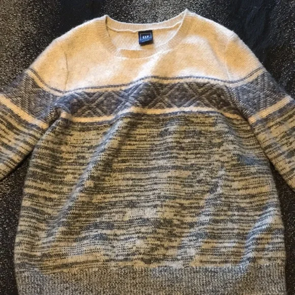 GAP - Picture 2 of 2